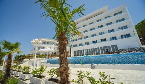 Deluxe Triple Room with Sea View