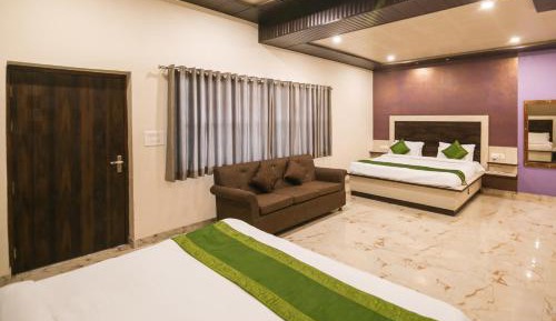 Deluxe Family Suite
