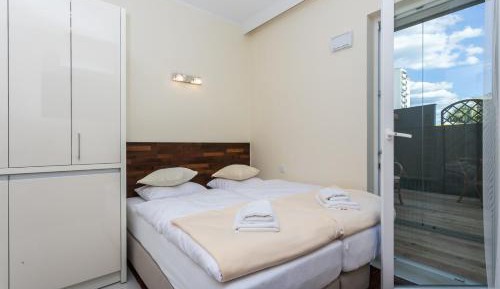 Apartment (3)