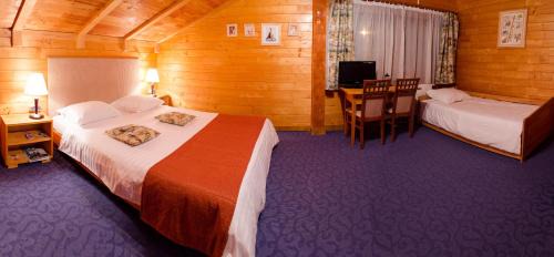 Comfort Triple Room with Shower
