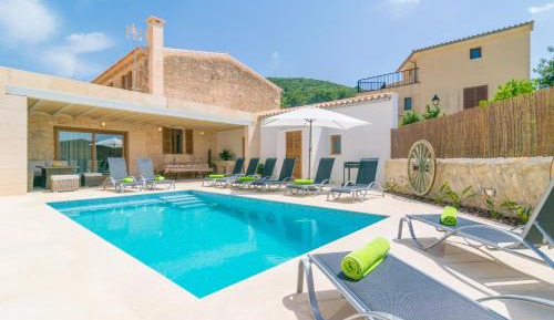 Five-Bedroom Villa