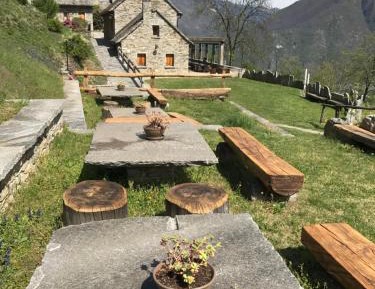 One-Bedroom Apartment - Split Level