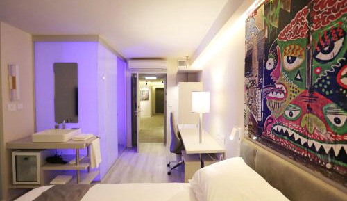 Queen Room
