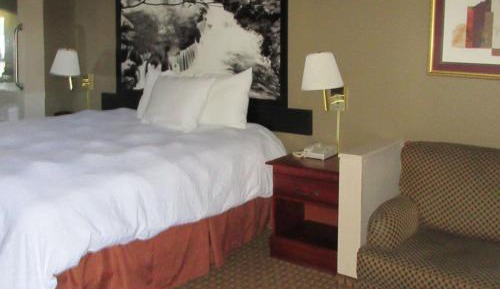 King Suite with Sofa Bed - Non-Smoking