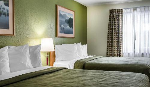 Queen Room with Two Queen Beds - Non-Smoking