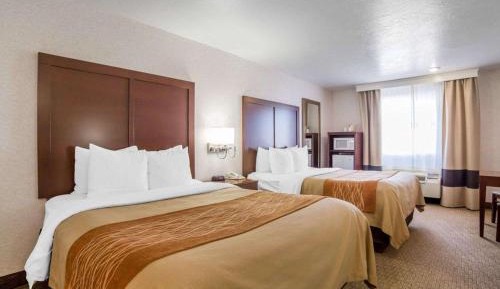 Queen Room with Two Queen Beds - Non-Smoking