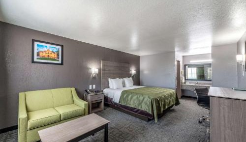 King Room - Non-Smoking