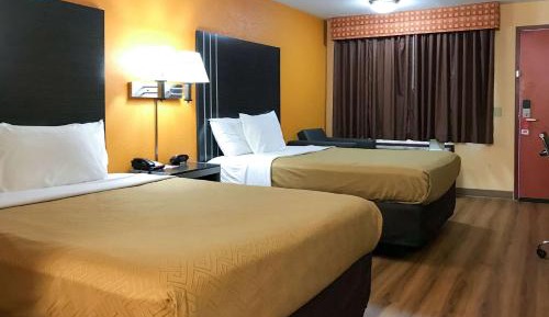 Queen Room with Two Queen Beds - Non-Smoking