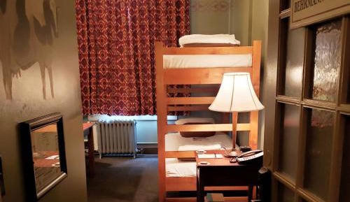 Mixed Dormitory Room