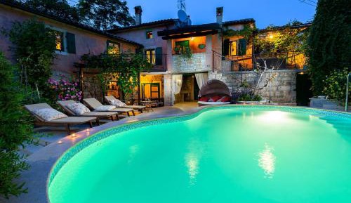 Standard Villa