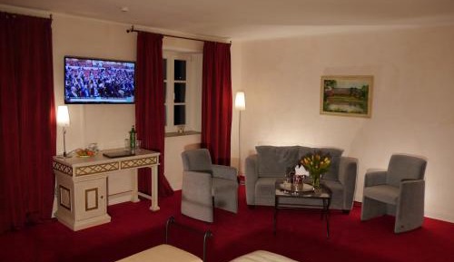 Large Double or Twin Room