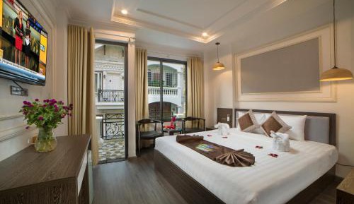 Junior Suite with Balcony