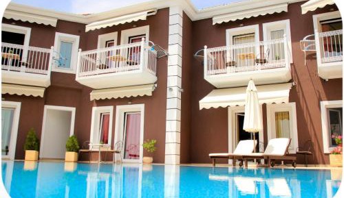 Deluxe Triple Room with Sea View