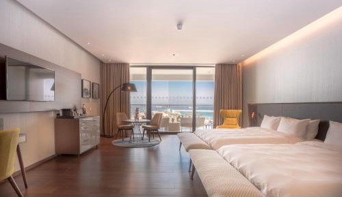 Family Room with Sea View