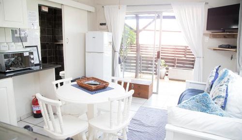 One-Bedroom Apartment with Garden View