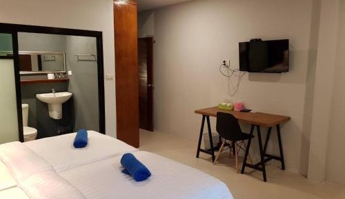 Deluxe Double or Twin Room with Balcony