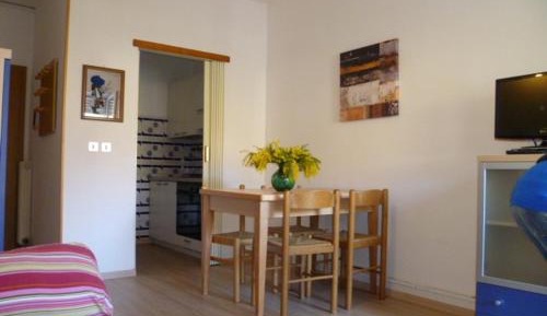 One-Bedroom Apartment (4 Adults)