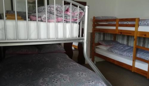 Family Room (2 Adults + 2 Children)