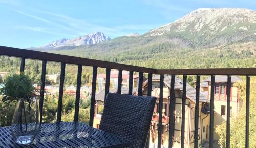 Apartment Deluxe with Mountain View