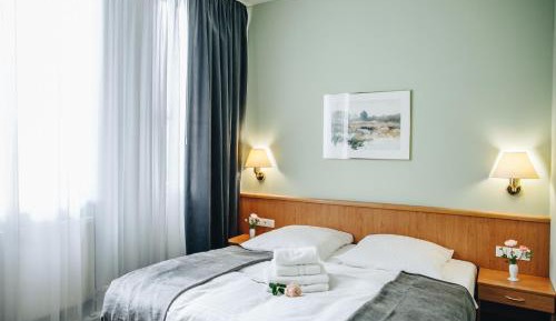 Double or Twin Room with Private Bathroom