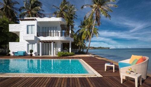 Beachfront Deluxe and Spa 
