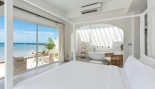 Beachfront Villa & Spa