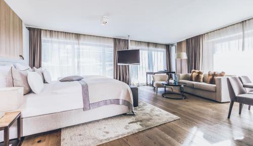 Junior Suite with Balcony