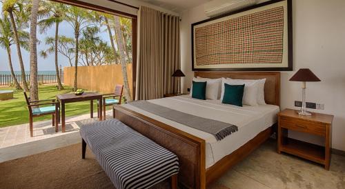 Book standard room and get a free upgrade to Superior Ocean view 