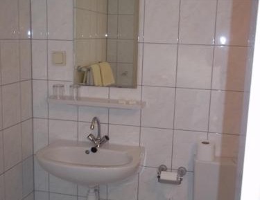 Twin Room with Private Bathroom