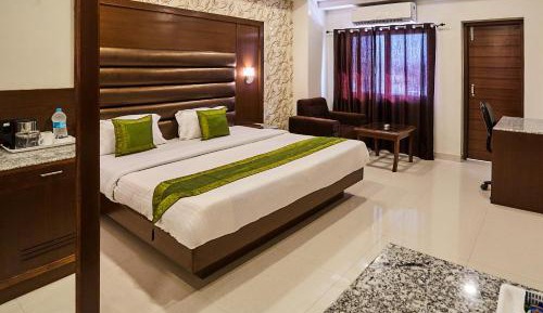 Deluxe Room With Balcony