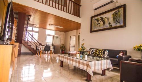 Villa with Garden View