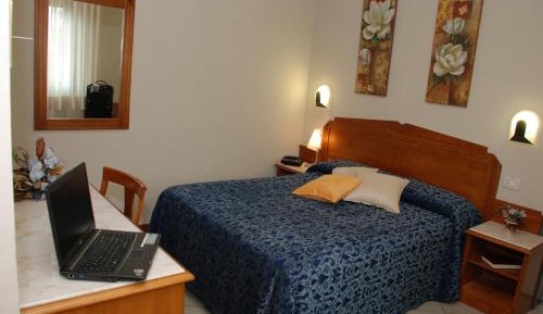 Double Room - Single Use