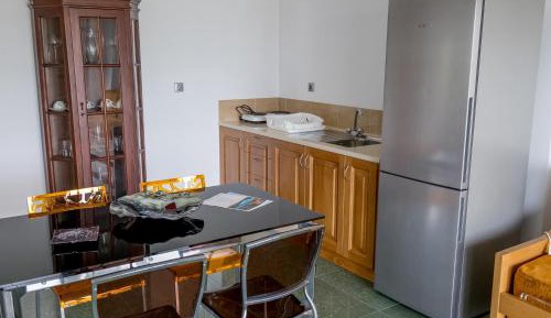 Luxus Suite with Pool View (4 Adults + 2 Children)