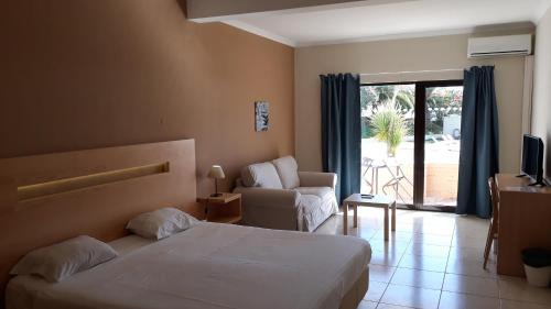 Double or Twin Room with Pool View