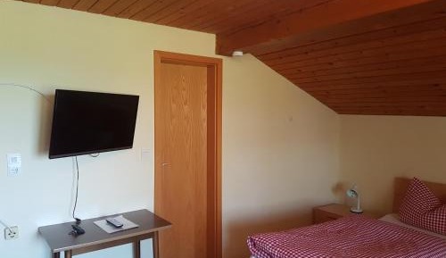 Triple Room with Private Bathroom
