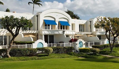 Oceanfront Two Bedroom Villa with Two Kings Beds