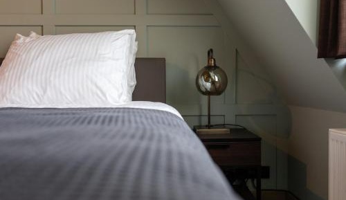 Standard Double Suite