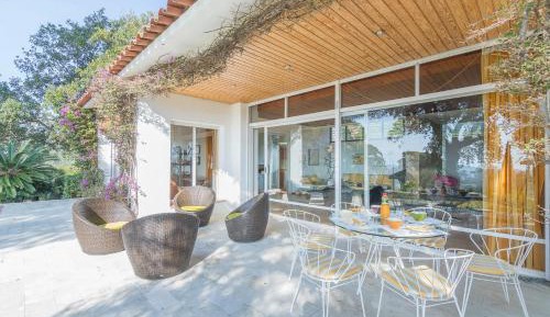 Villa with Sea View