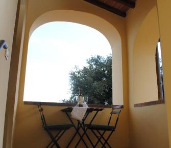 Apartment with Garden View
