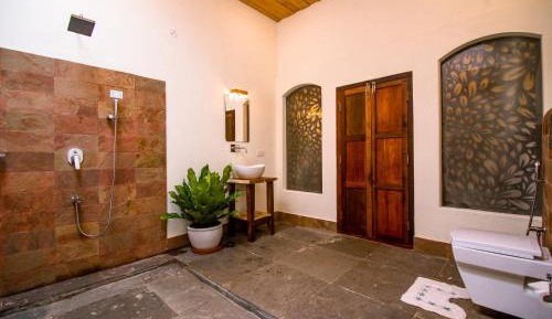 Superior Double Room with Pool View