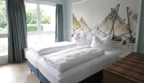 Deluxe Double or Twin Room with Balcony