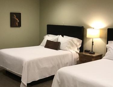 Classic 2 Queen Beds with Patio/Balcony