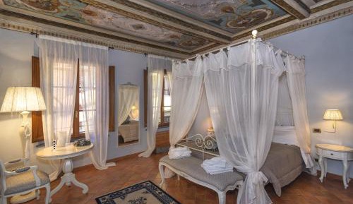 Deluxe Junior Suite