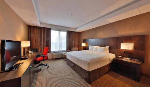 Premium King Room - Non-Smoking