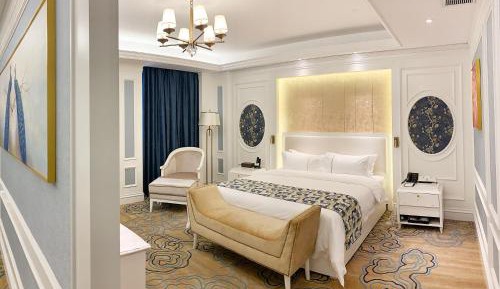 Premier Suite