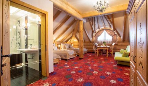 Triple Room