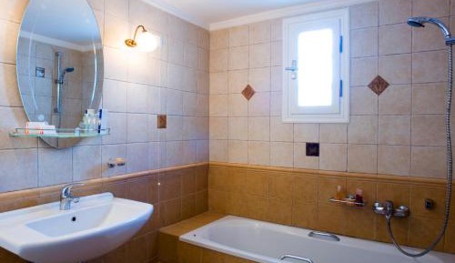 Standard Double Room with Garden View