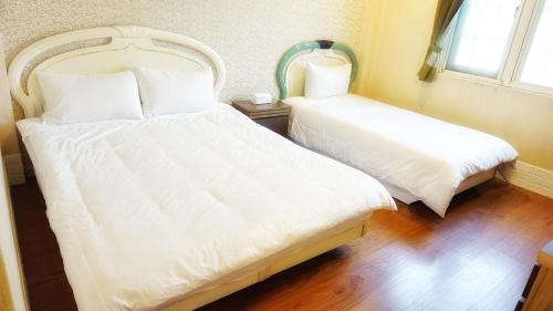 Triple Room with Private Bathroom