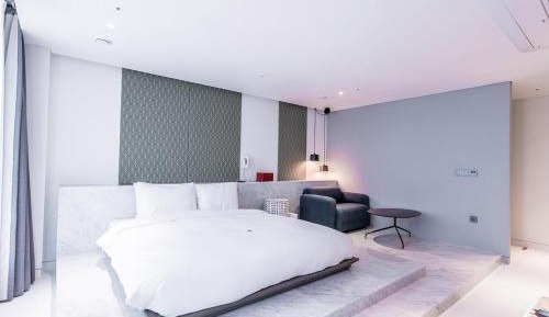 Balcony Suite