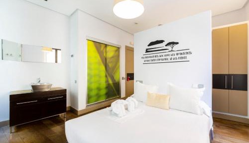 Queen Room with Spa Bath